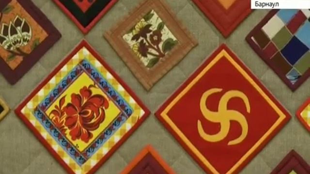 Выставка лоскутного шитья открылась в Художественном музее Алтайского края смотреть онлайн