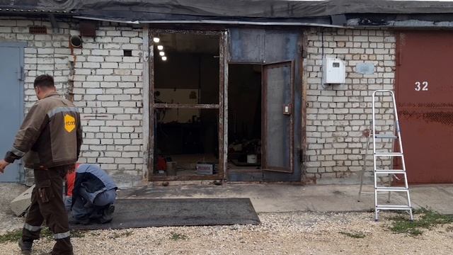 Ремонт гаражных ворот или реставрация ворот. restoration of the gate смотреть онлайн