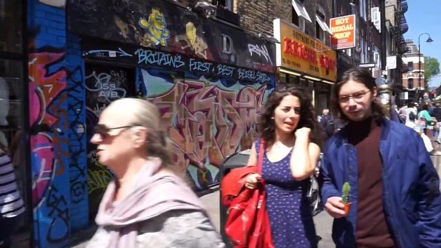 Лондон.Улица-Brick Lane..Июнь 2021. смотреть онлайн