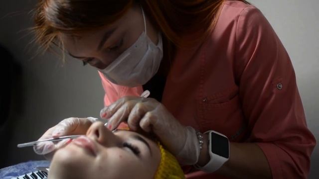 Создание образа. Декоративное наращивание ресниц. смотреть онлайн