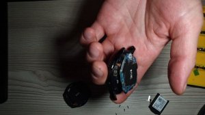 Замена аккумулятора на смартчасах Samsung Gear S3 Frontier