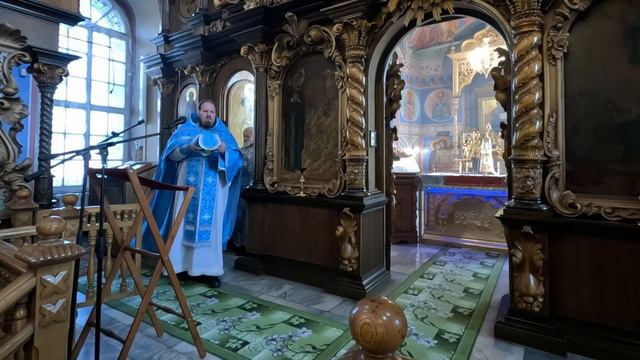 15 февраляСретение Господа Бога и Спаса нашего Иисуса ХристаБожественная Литургия с объяснением смотреть онлайн