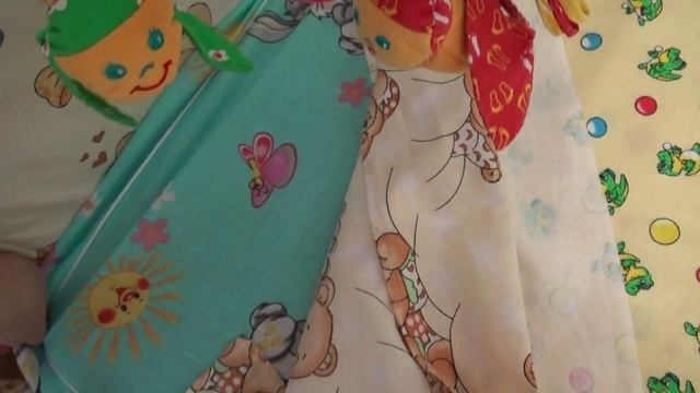 Детская кроватка для новорожденного/Что туда положить? смотреть онлайн