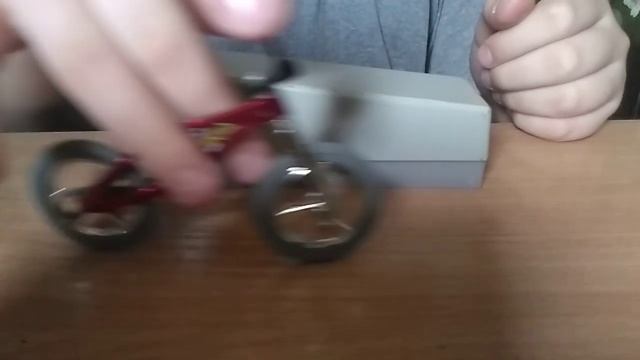 Как сделать гринд на фингерBMX смотреть онлайн
