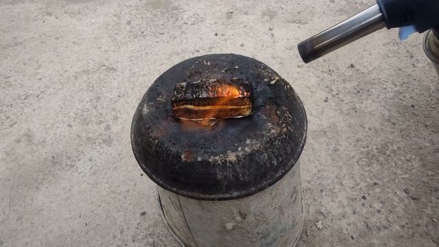 Горелка Газовая Туристическая vs Медвежонок Бисквитный Сладкий/// Gas Burner Tourist vs Biscuit Bea смотреть онлайн