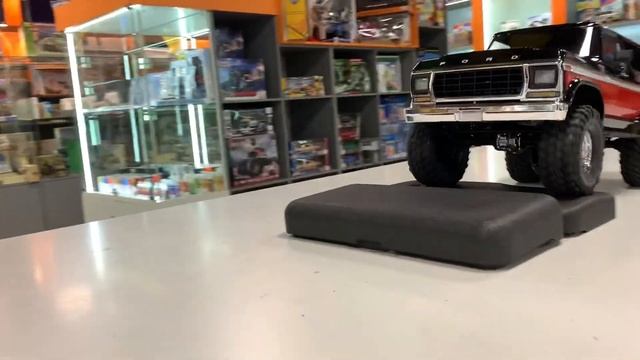 Traxxas trx-4 Ford Bronco Hobby Ostrov смотреть онлайн