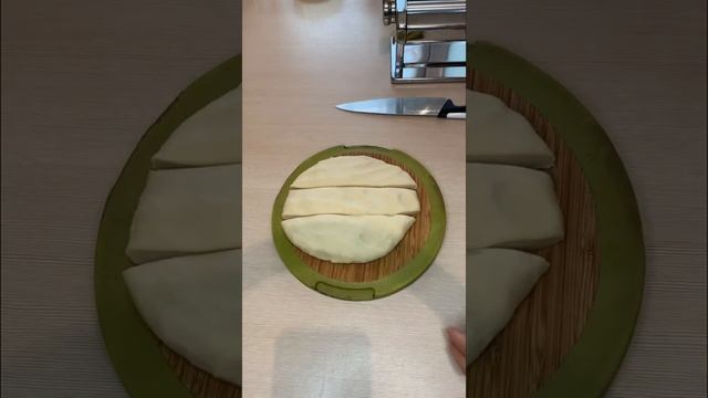 Вкусный Бешбармак с конины ( колбаса Казы)? смотреть онлайн