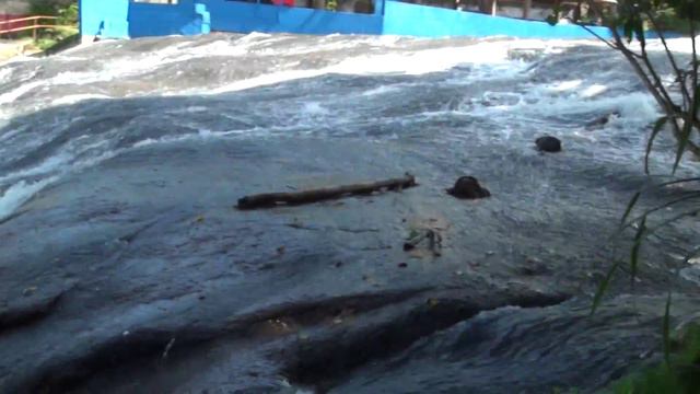 о. Гуам 2015.01.25. Водопад смотреть онлайн