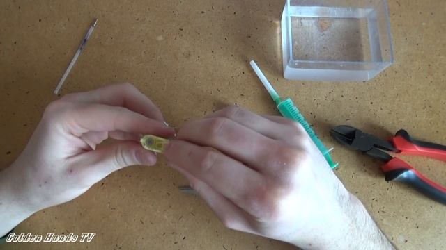 Как сделать водяную зажигалку своими руками в домашних условиях / How to make a water lighter смотреть онлайн