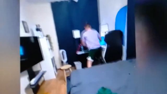 Аришнев Орёт Слышно В Через Стену У Пашки Ширяева И Аришнев Сломал Клавиатуру И Мишку смотреть онлайн