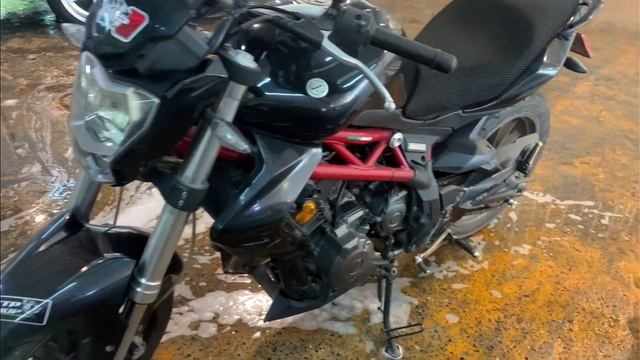 HONDA MSX TO BENELLI TNT 300 смотреть онлайн