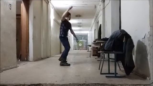 Метание из пращи мячиков на 20 метров смотреть онлайн