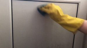 Как  очистить пластиковую дверь