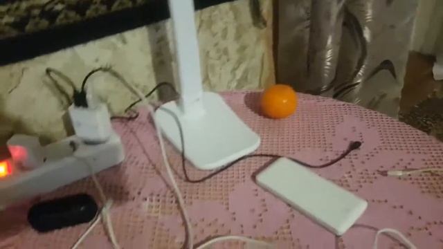 Светильник который может работать без электричества смотреть онлайн