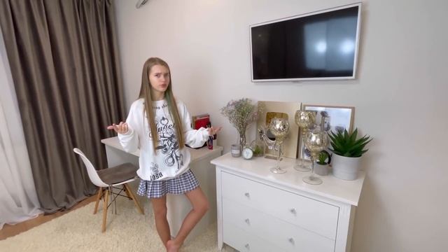 РУМ ТУР по НОВОЙ КОМНАТЕ / РЕМОНТ ОКОНЧЕН/ Что не разрешили родители ? / Расхламили всё / НАША МАША смотреть онлайн
