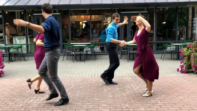 Balboa in Dancing Company смотреть онлайн