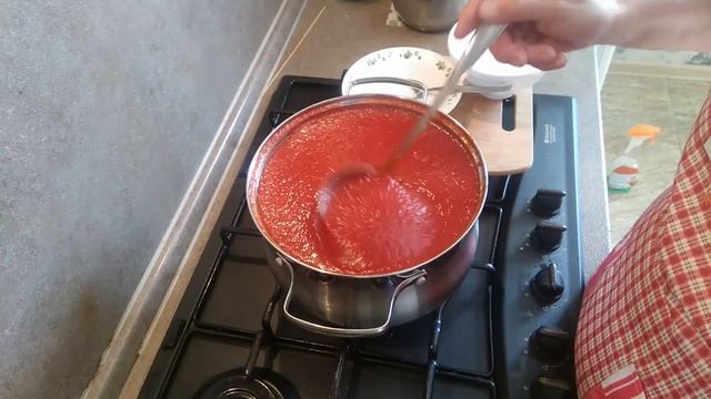 ПОМИДОРЫ В СОБСТВЕННОМ СОКУ смотреть онлайн