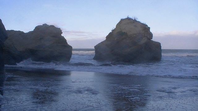 Рассвет на берегу Тасманова моря смотреть онлайн