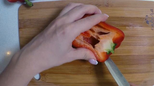 Теплый салат с курицей и цукини смотреть онлайн