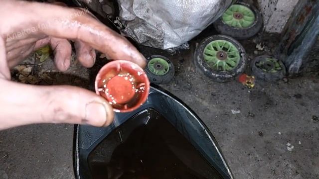 Замена масла в КПП (МКПП) Рено Логан 1. Масло для коробки передач ZIK G-FF 75w-85. Ларгус, Сандеро. смотреть онлайн