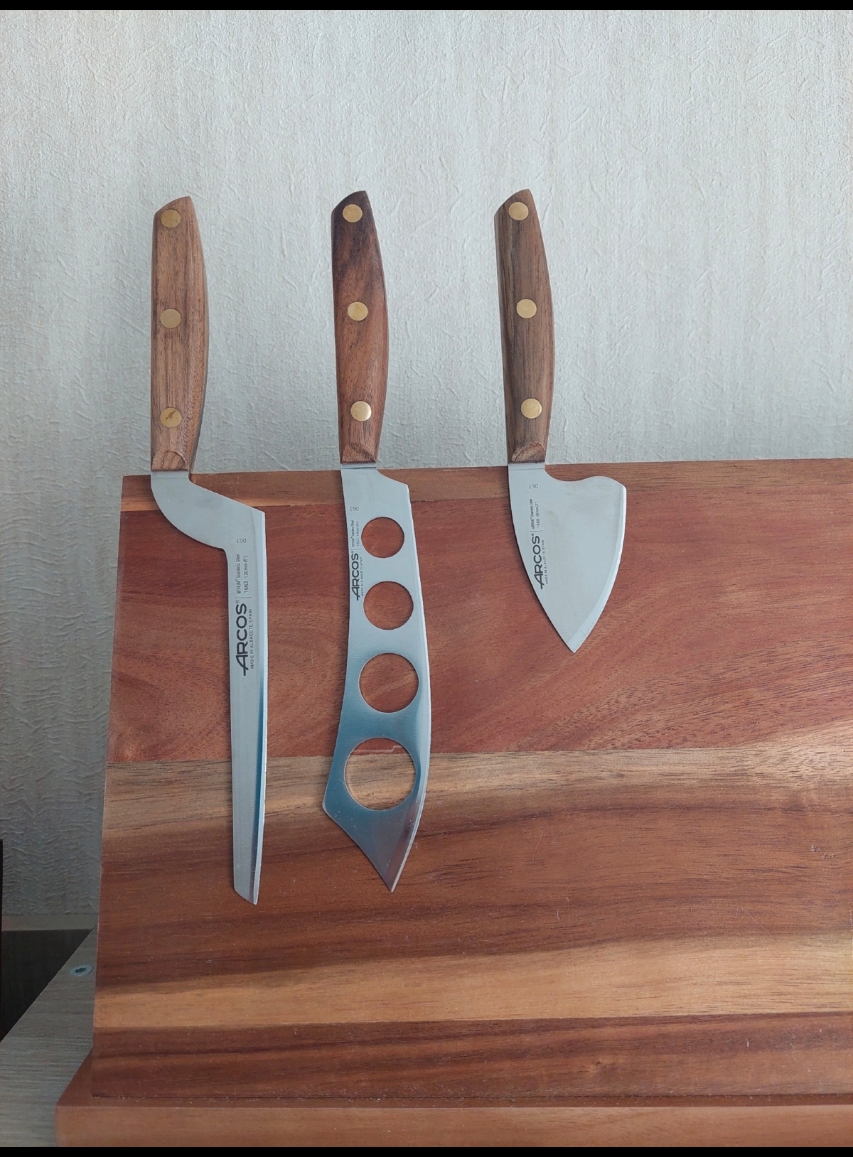 Сырные ножи - Arcos Nordika смотреть онлайн