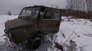 Сток ЛуАЗ по снегу на тракторной резине. Первый пробный выезд