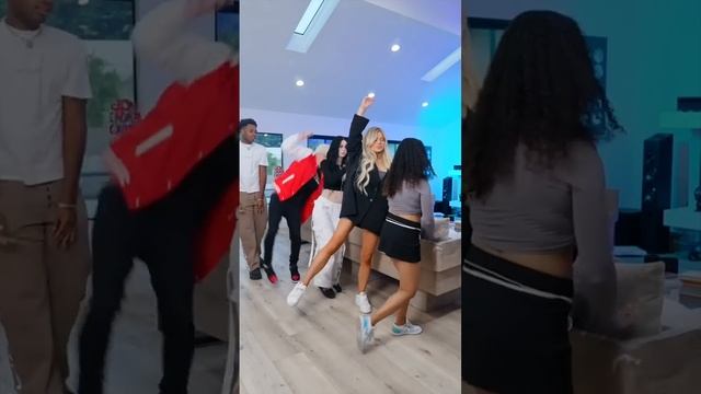 Who did it better? ? / XO TEAM TikTok #tiktok #xoteam #tiktoktrend смотреть онлайн