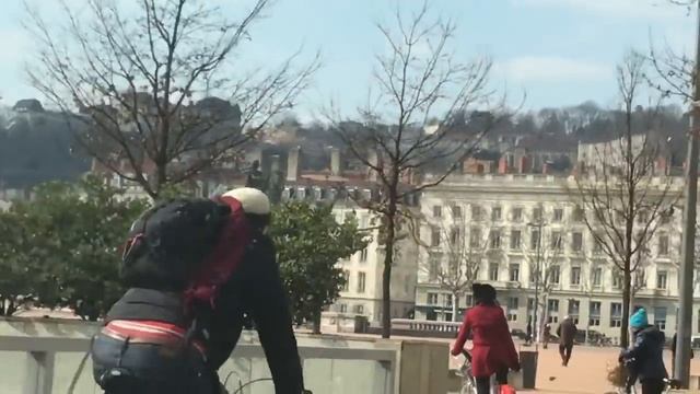 Автопрогулка по Лиону - Riding in Lyon смотреть онлайн