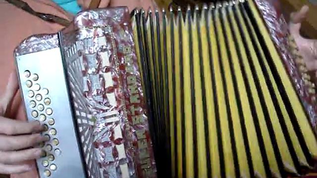 Schweizer Handharmonika Akkordeon SUPER STANDARD (Demo : ebay Auction) смотреть онлайн