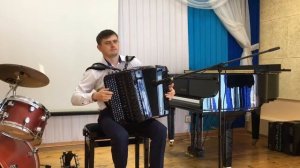 «Под небом Парижа» Баянист-виртуоз Иван Адыбаев.