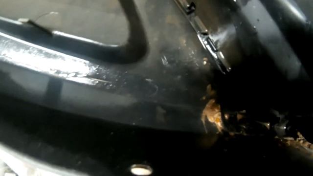 Ремонт крыла Renault Logan смотреть онлайн