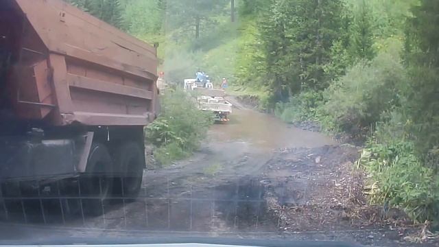 Лада Largus - Преодоление водных преград смотреть онлайн