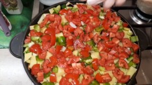 «Слоями». Овощное рагу с мясом. Полезно и очень вкусно!