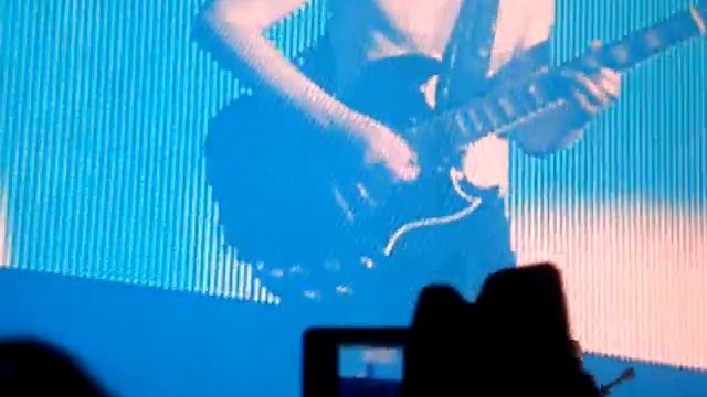 Angus Young Solo - AC/DC - Live in Paris - 2009 смотреть онлайн