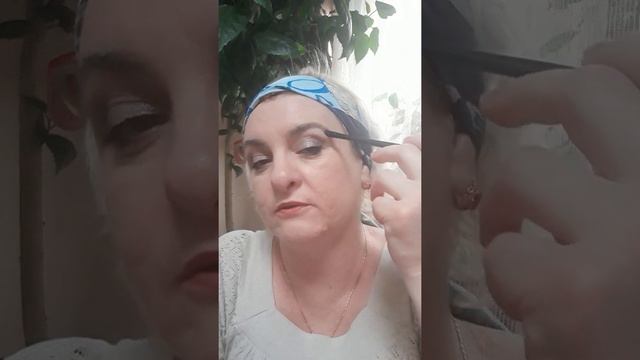 Уход за кожей лица. Массажные линии