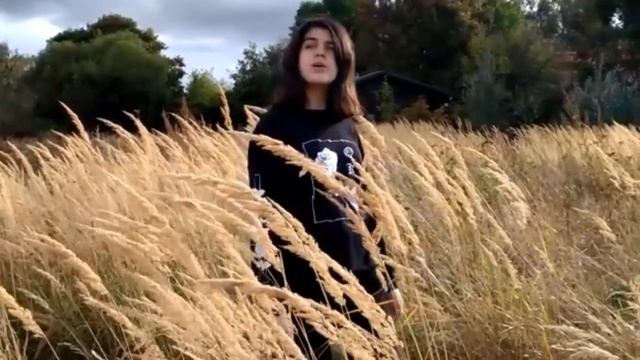 Страна читающая - Софья Чека читает произведение "Жизнь-обман с чарующей тоскою" С.А.Есенина смотреть онлайн