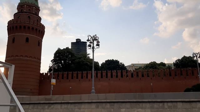 Москва-река. На теплоходе. смотреть онлайн