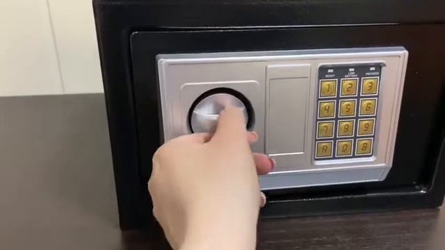 Сейф с кодовым замком смотреть онлайн