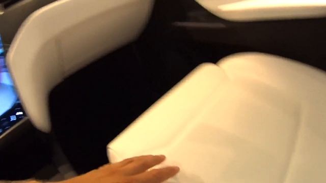 Прогулка по Гамбургу с новой камерой SONY FDR-X1000V, прогулялся до Tesla, Google и Facebook. смотреть онлайн