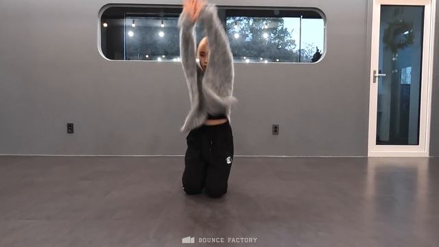 IVE 아이브 'Baddie' l K-pop Cover Dance by Aro (안양댄스스튜디오) смотреть онлайн