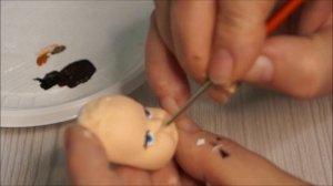 Как раскрасить кукольное личико