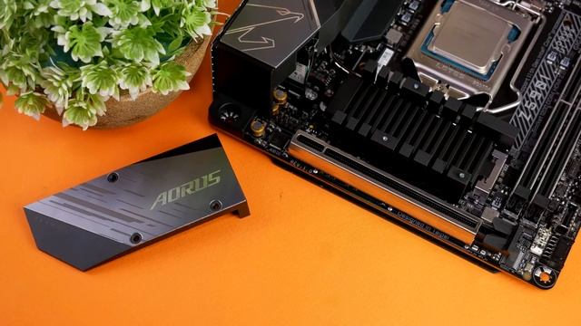 Gigabyte Z590i Aorus Ultra - обзор Mini-ITX платы. ?+Разгон i7 11700K на воздухе. смотреть онлайн