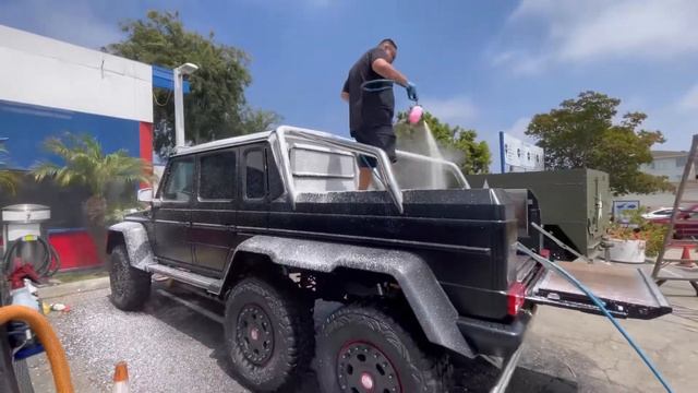 Amazing Mercedes￼ 6x6￼ An military truck￼ смотреть онлайн