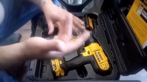 НОВЫЙ Аккумуляторный шуруповерт DeWalt DCD 771