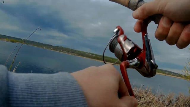 Ловля подлещика на пенопласт в мае 2017! смотреть онлайн