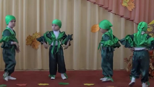 Танец листьев смотреть онлайн