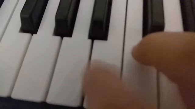 YAMAHA PSR-E 363 Digital Keyboard keys mechanical noise. смотреть онлайн