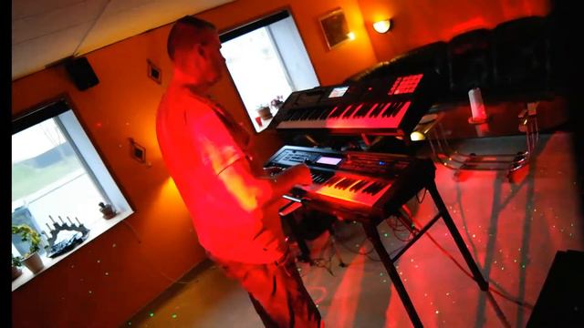 Das Boot cover - Roland FA-06 смотреть онлайн