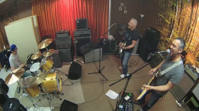 The Alter Kakers - When Bass Players Attack - Zoom Q8 смотреть онлайн