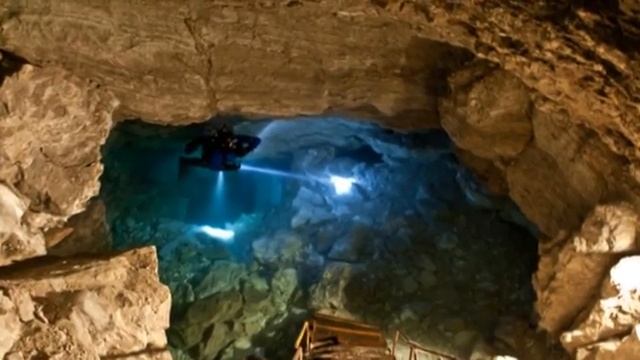 Кейв-дайвинг в Ординской пещере. Апрель-2010 смотреть онлайн